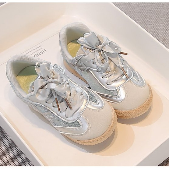 Family Travel Kids Casual Shoe - Outdoor Adventure With Kids ulasan dan harga
